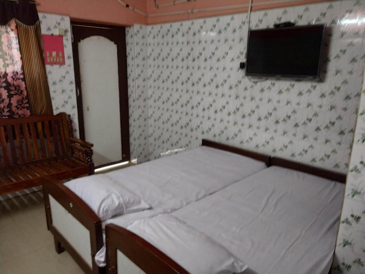 Meera Lodge Chidambaram Kamer foto